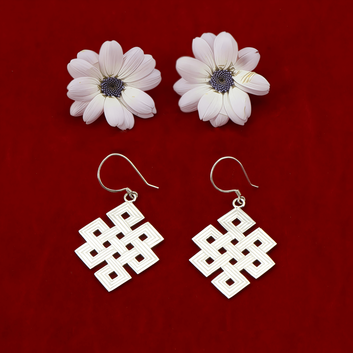 925 silver earrings - endless knot | Handmade in Nepal