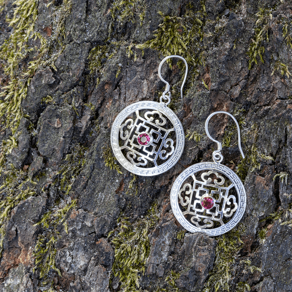 925 silver earrings | Mandala with garnet | Handmade in Nepal