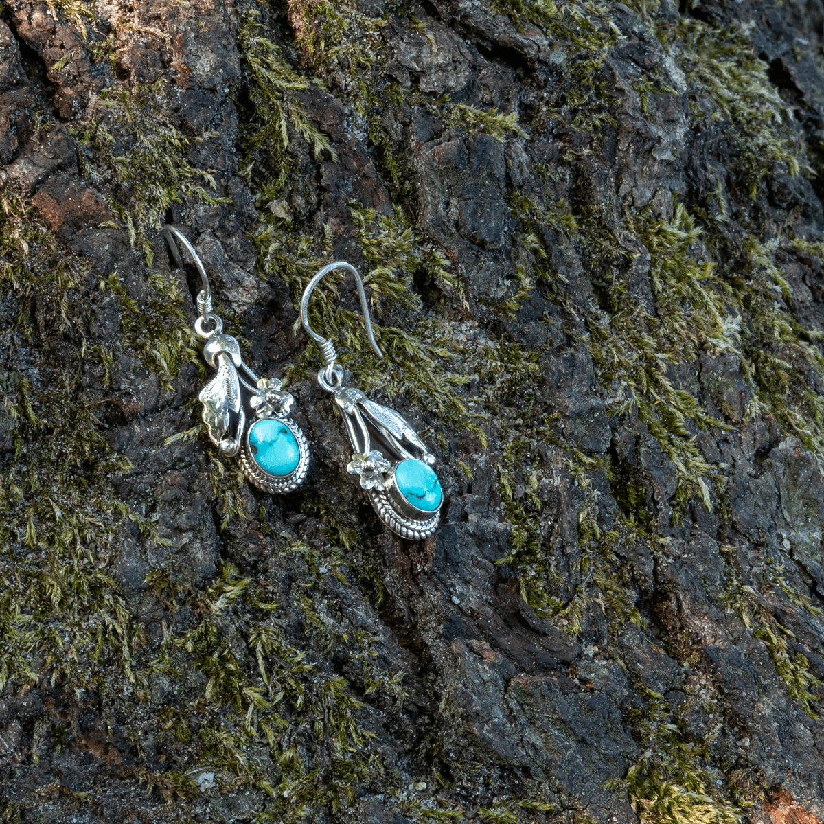 925 silver earrings - snowdrops | Handmade in Nepal